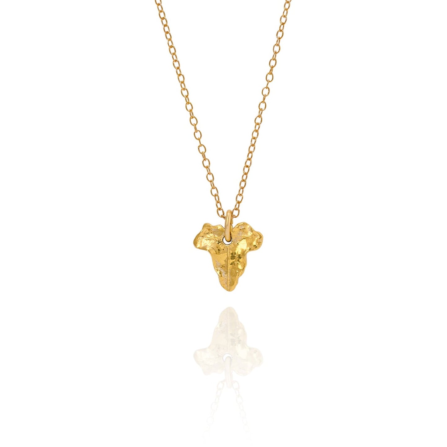 Gold Dainty Ivy Leaf Necklace – handcrafted nature-inspired jewellery (1)