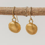 Gold Cockle Shell Earrings & Necklace Set